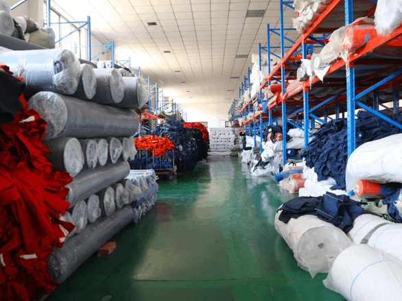 工廠勞保服定制 如何選擇優(yōu)質(zhì)供應(yīng)商及費(fèi)用解析